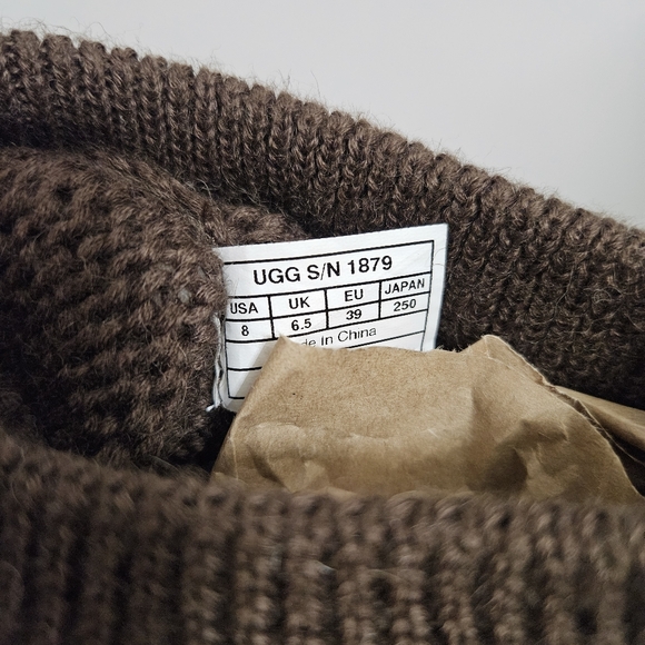 UGG Australia Womens Classic Cardy Brown Sheepskin Knit Boot 5817 Size 8 - Picture 8 of 10